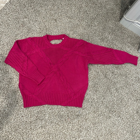 *NEW* Open Back LUSH Sweater - Picture 2 of 6